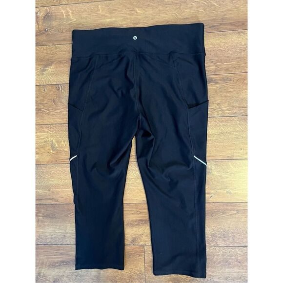 Xersion Performance Women’s 8 Black Athletic Capri Activewear Pants Fitted - Picture 6 of 6